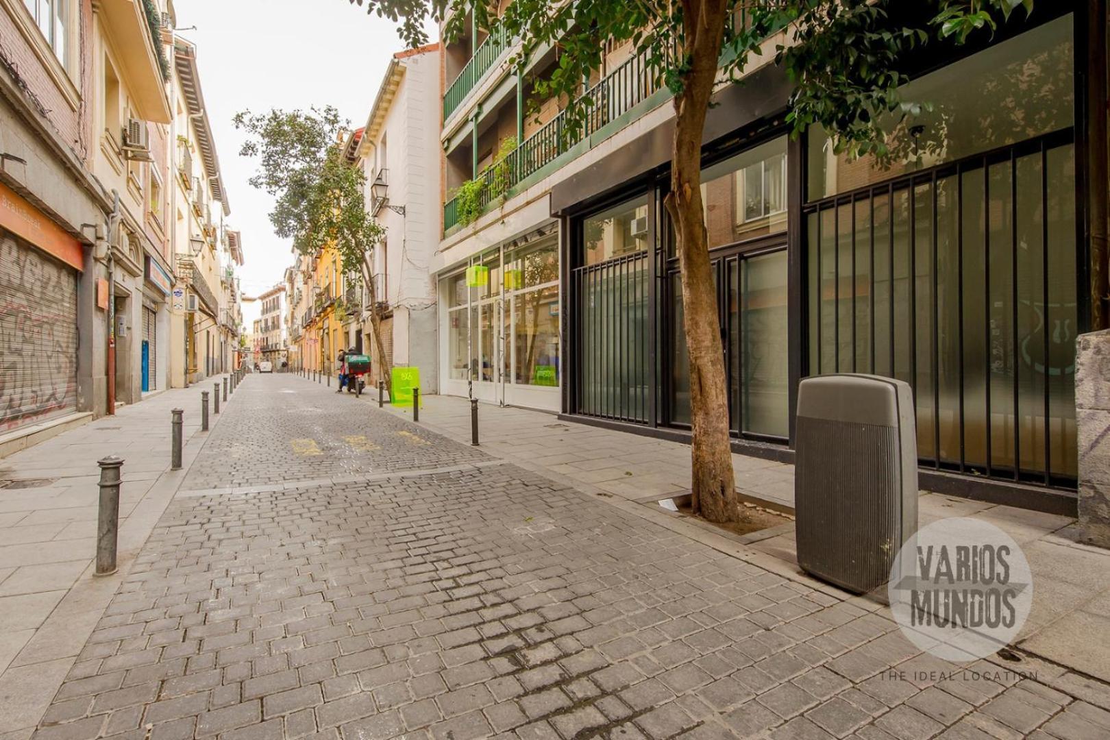 Madrid Para 9 En La Latina, Calle Encomienda, Madrid